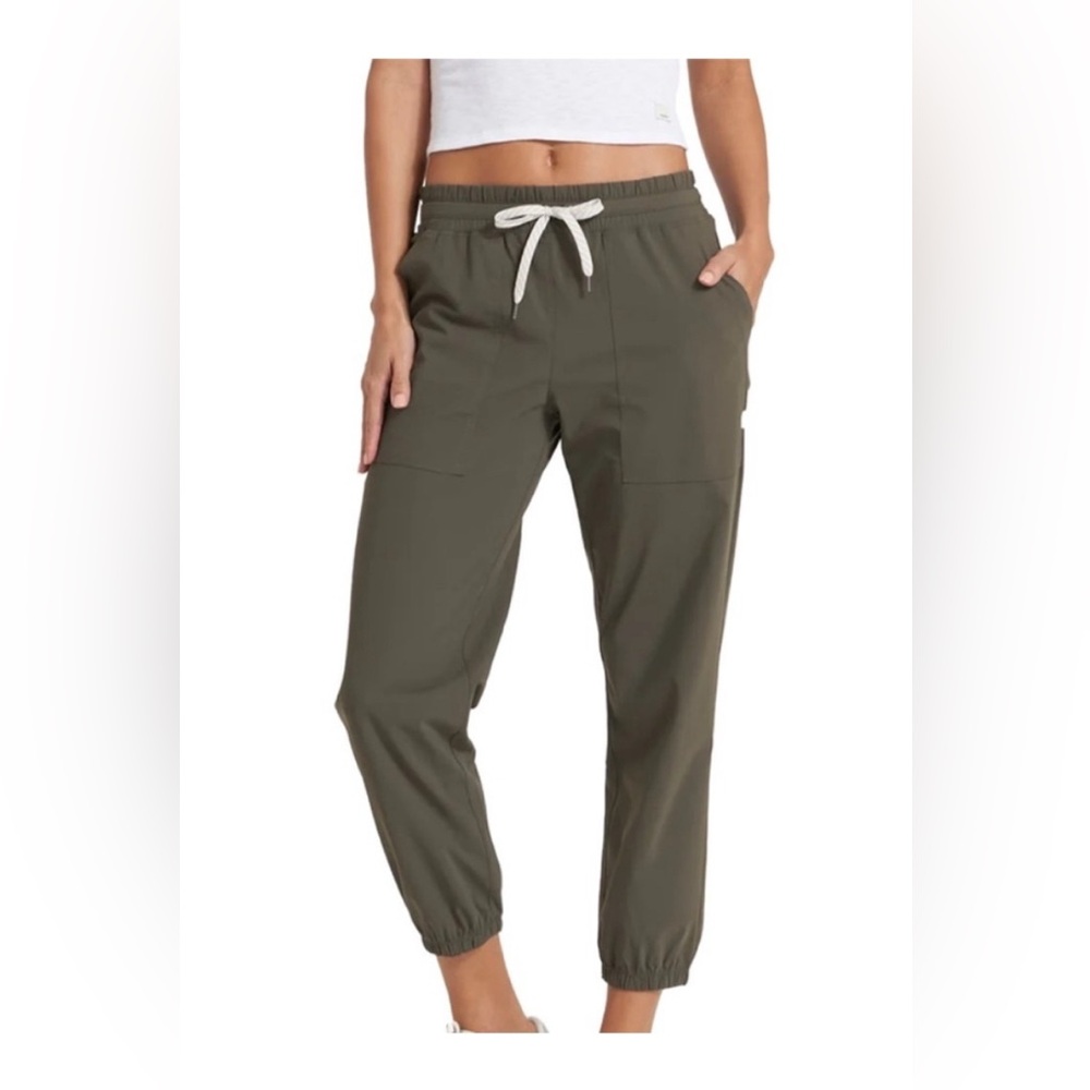 NWOT Vuori Oregano Women's Miles Jogger Pants